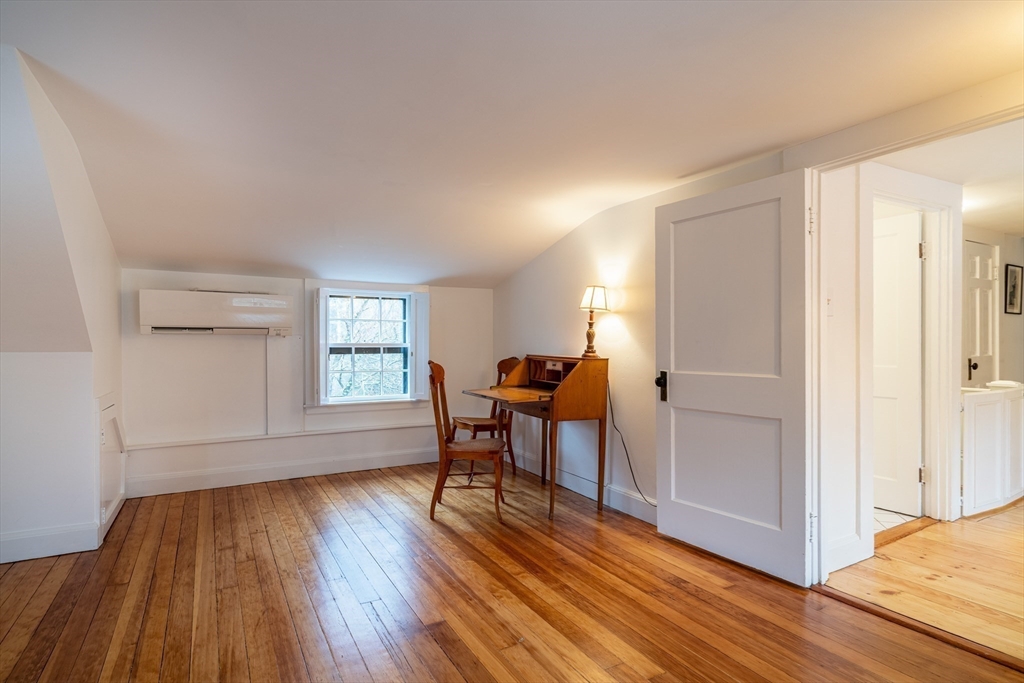 Medfield, Massachusetts 02052, United States, 4 Bedrooms Bedrooms, ,3 BathroomsBathrooms,Residential,Active,114095