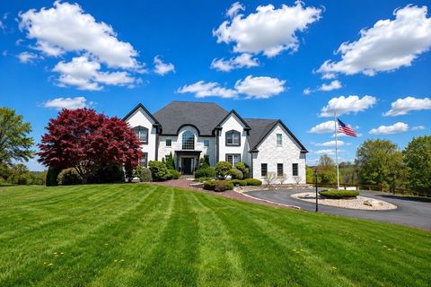 Photo of 235 Putnam Hill Rd, Sutton, MA 01590 (MLS # 73521388)