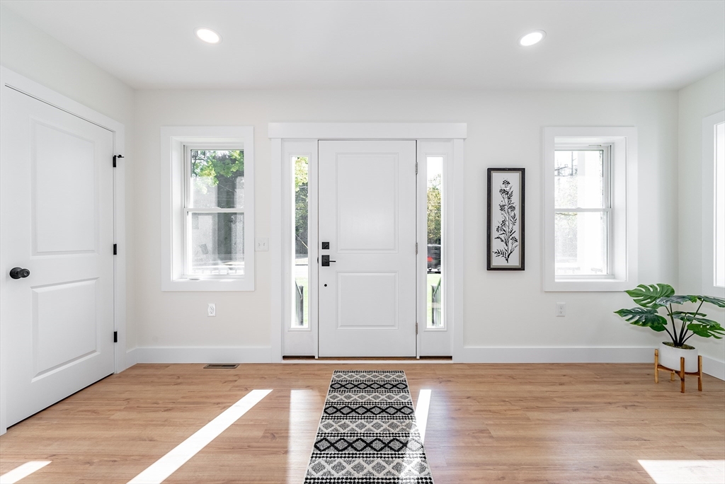 65 Lovefield St