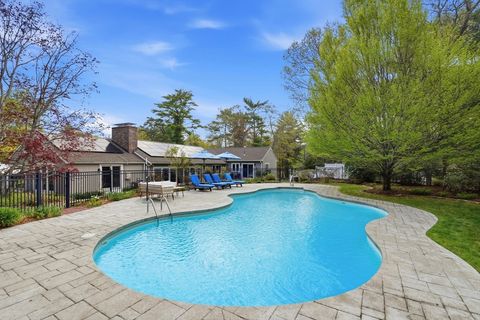 Photo of 180 Chestnut St, Duxbury, MA 02332 (MLS # 73491266)