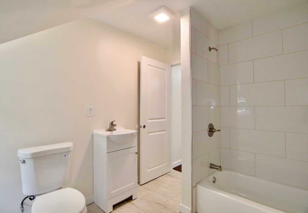 11-13 Webb Ct, Ware, MA, 11-13 Webb Ct, Ware, MA Photo #18