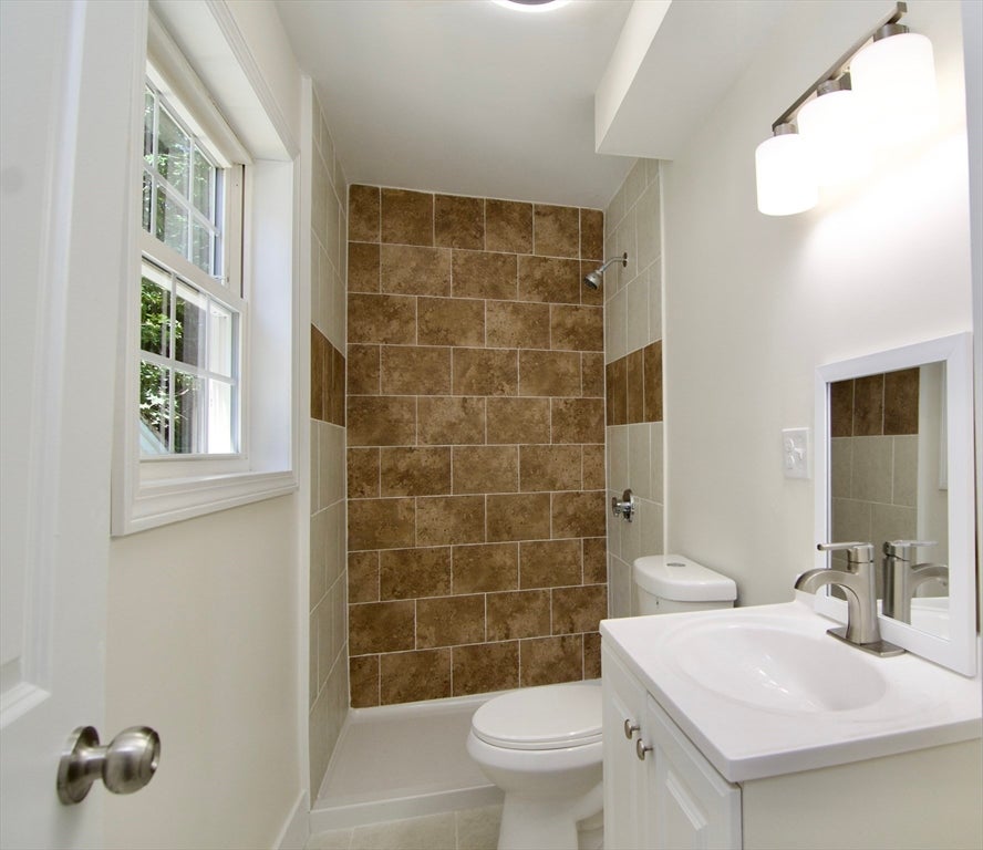 11-13 Webb Ct, Ware, MA, 11-13 Webb Ct, Ware, MA Photo #41