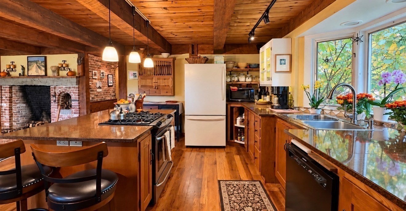 215 Southampton Rd, Westhampton, MA Photo #9