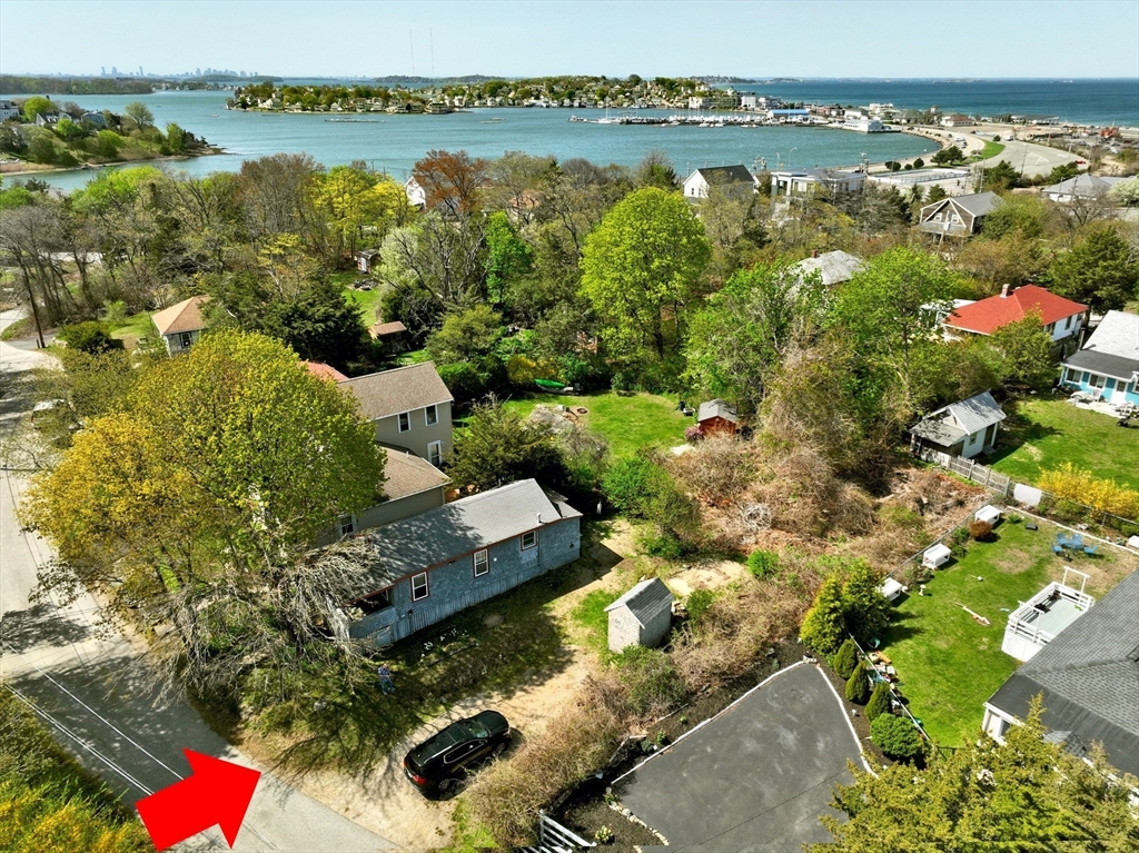 40 Rockaway Avenue