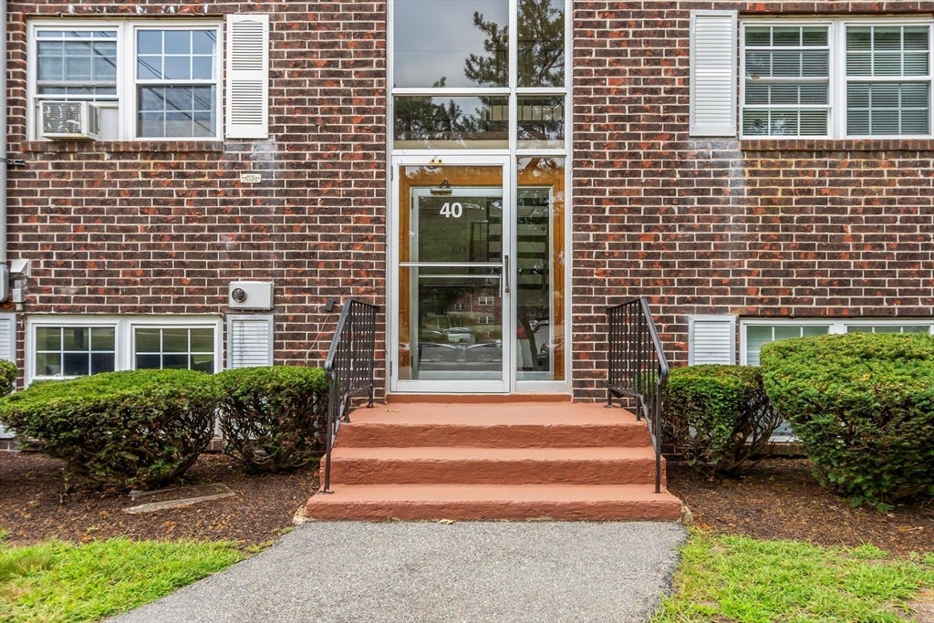 40 Edgelawn Ave #3, North Andover, MA, 40 Edgelawn Ave #3, North Andover, MA Photo #3