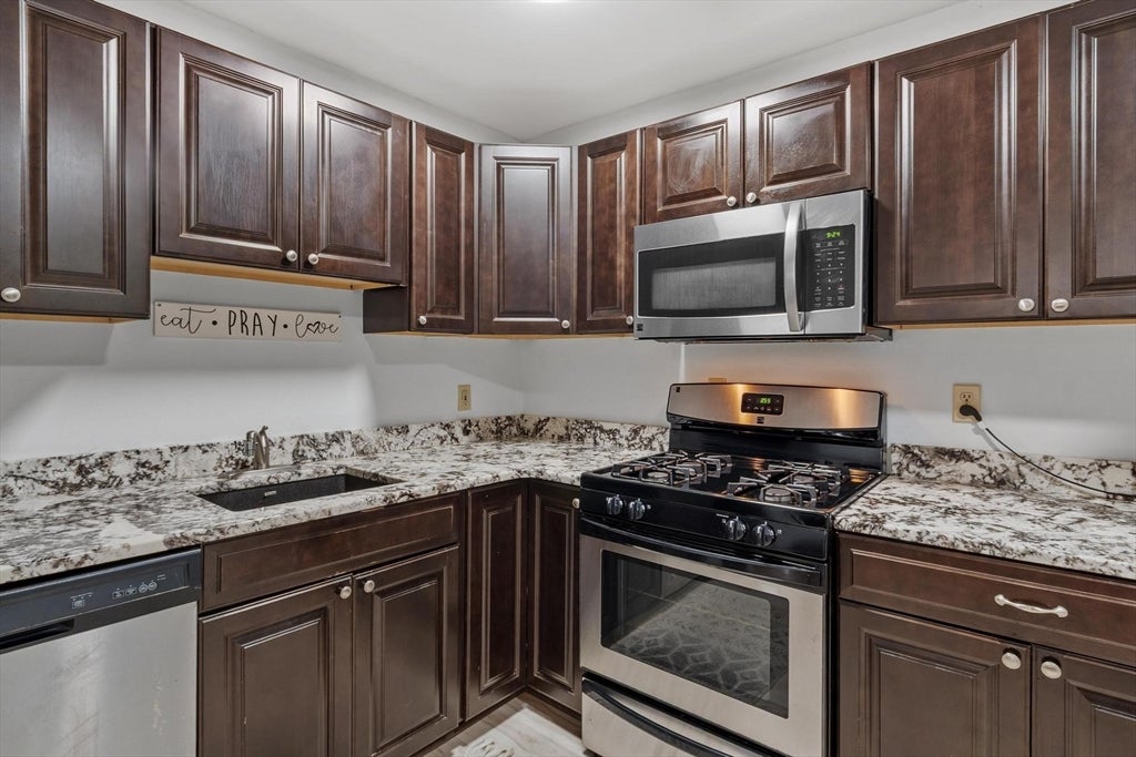 40 Edgelawn Ave #3, North Andover, MA, 40 Edgelawn Ave #3, North Andover, MA Photo #11