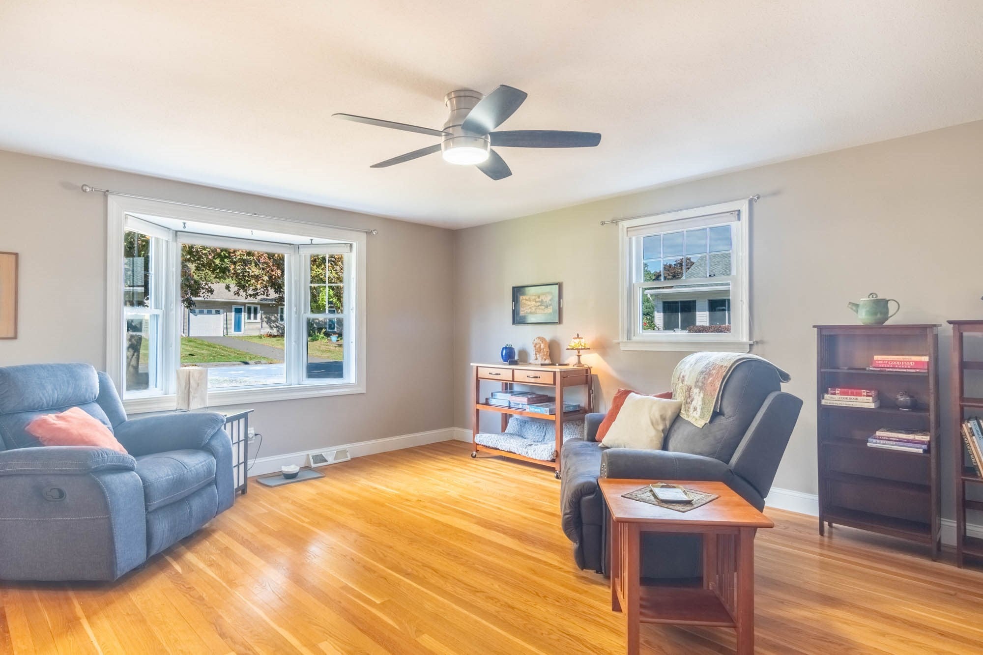 11 Hillview Rd, Holyoke, MA Photo #10