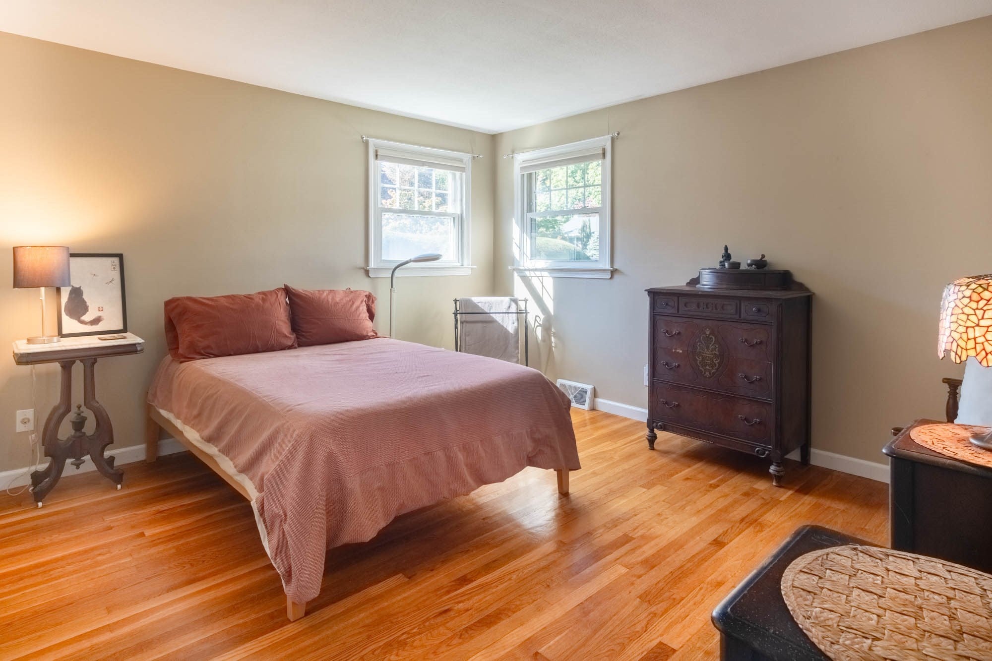 11 Hillview Rd, Holyoke, MA Photo #17