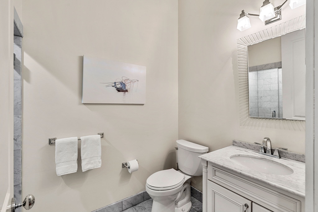 322-324 West 4th Street #2, Boston, MA Photo #20
