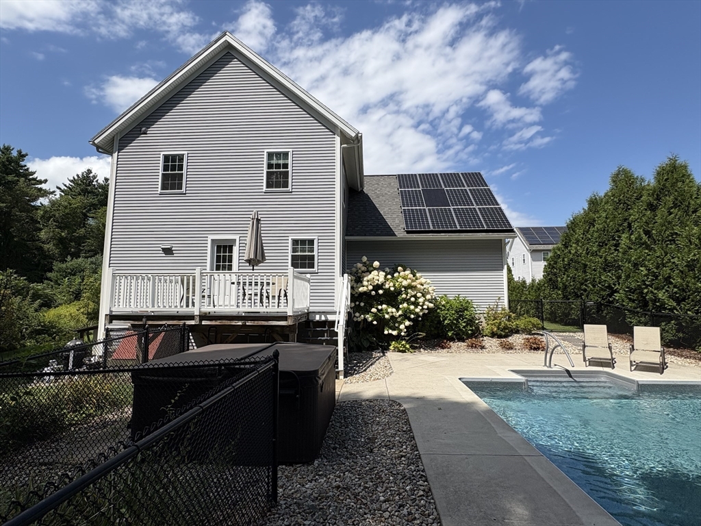 15 River Valley Way