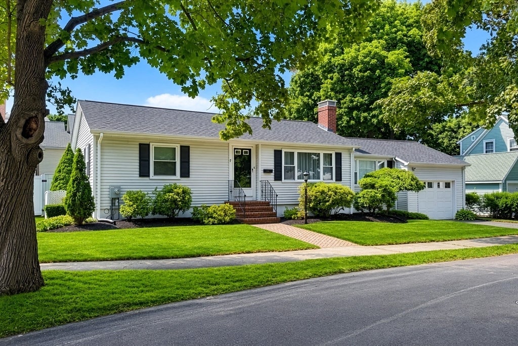 7 Puritan Rd