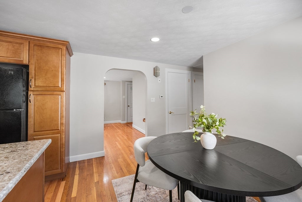 7 Puritan Rd, Danvers, MA Photo #9