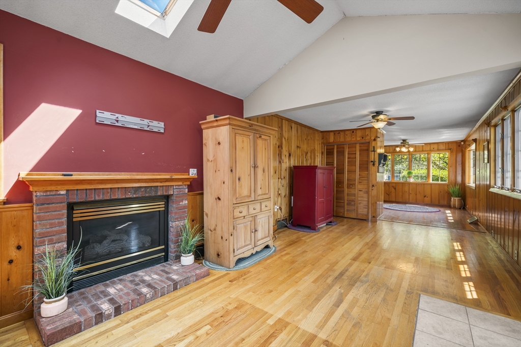18 Glen Oak Drive