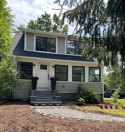 59 Lawsbrook Rd Acton MA 01720