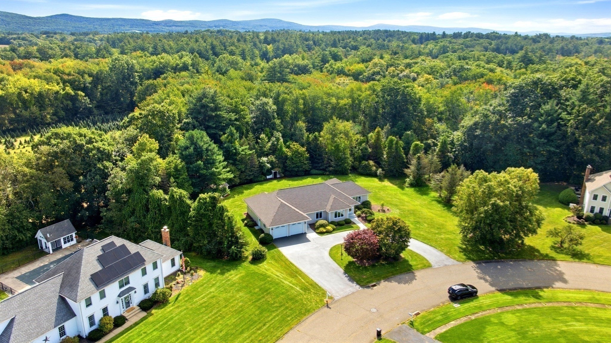 38 Deer Run Ter, East Longmeadow, MA, 38 Deer Run Ter, East Longmeadow, MA Photo #2