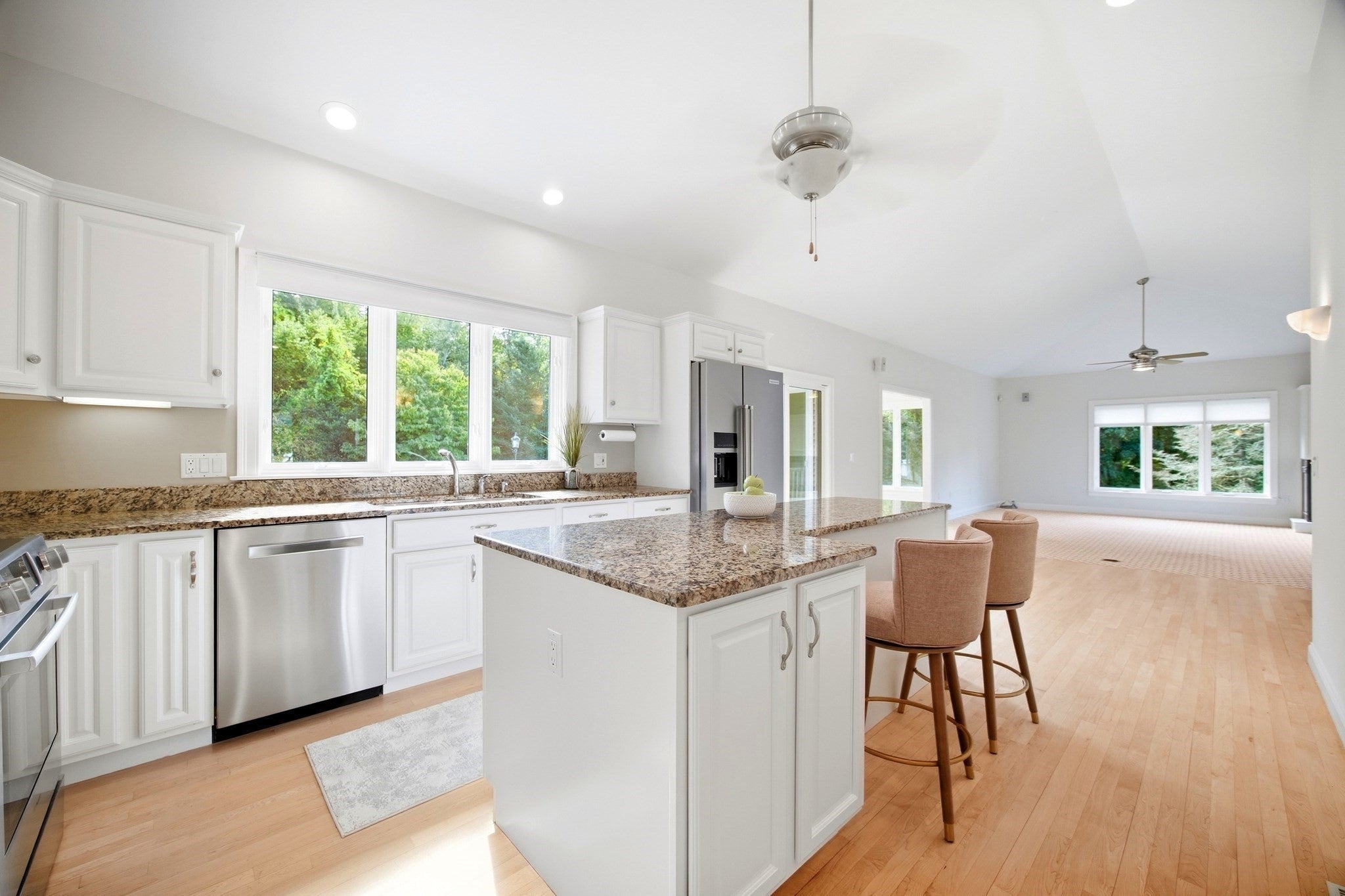 38 Deer Run Ter, East Longmeadow, MA, 38 Deer Run Ter, East Longmeadow, MA Photo #5