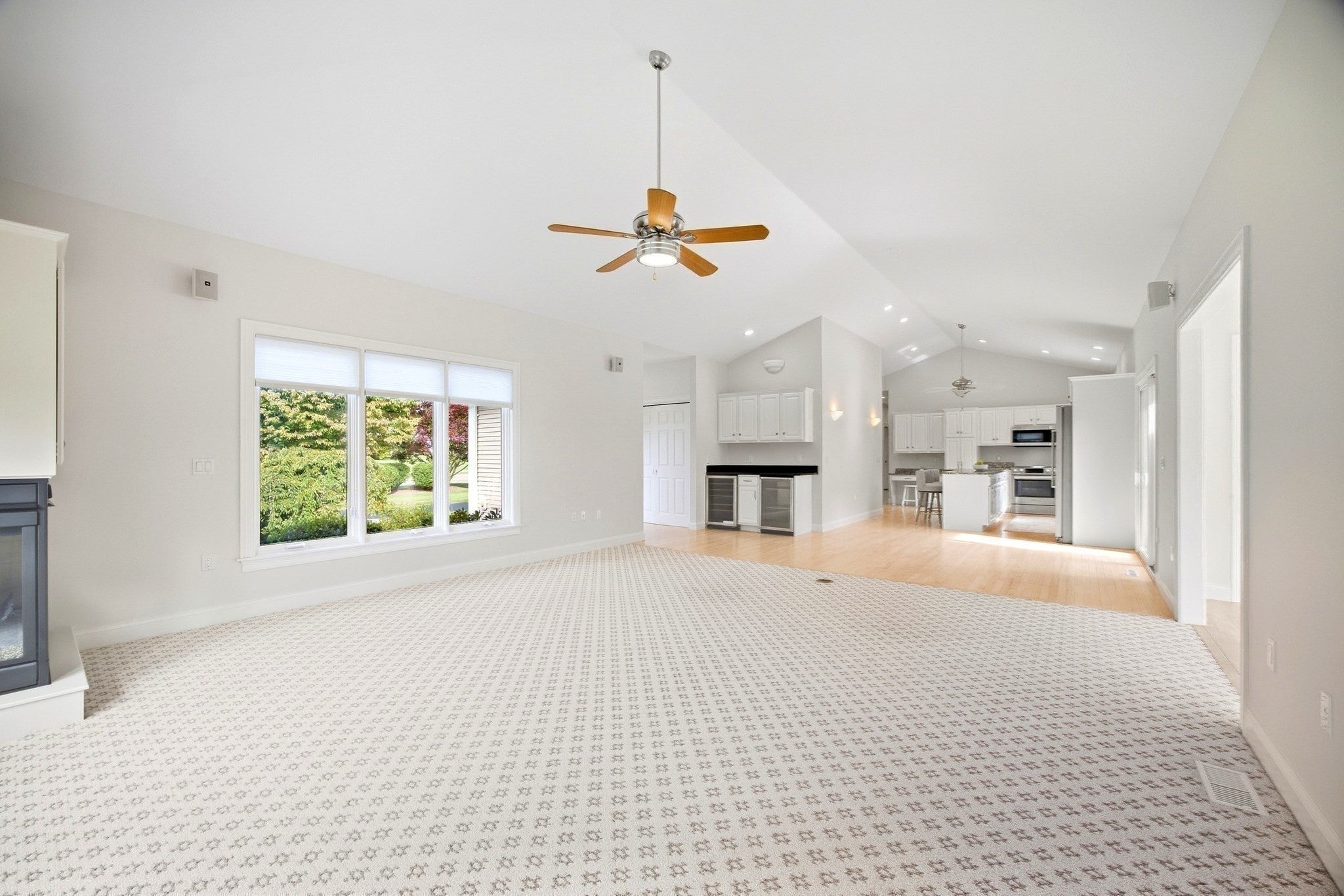 38 Deer Run Ter, East Longmeadow, MA, 38 Deer Run Ter, East Longmeadow, MA Photo #9