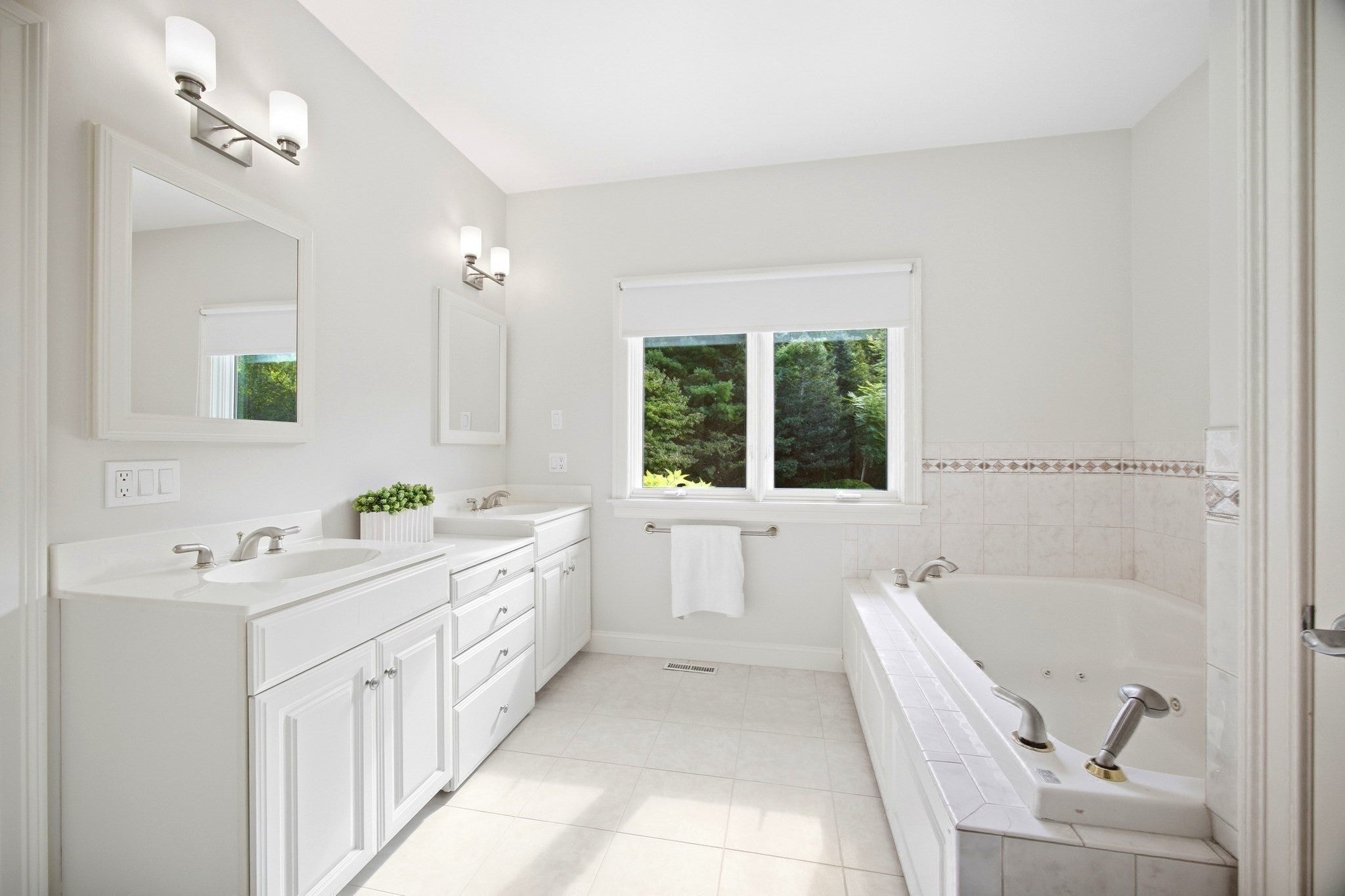 38 Deer Run Ter, East Longmeadow, MA, 38 Deer Run Ter, East Longmeadow, MA Photo #23