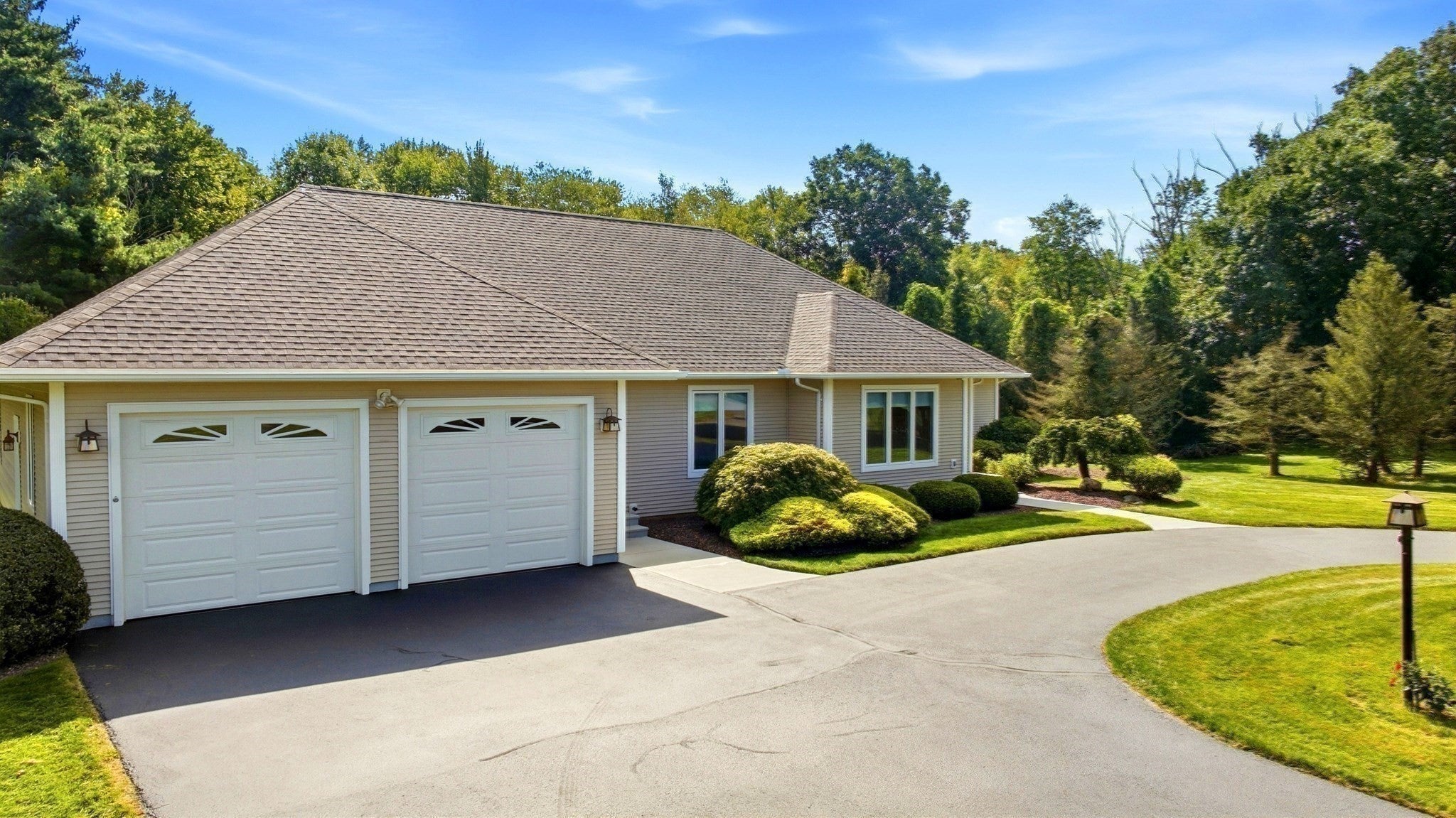38 Deer Run Ter, East Longmeadow, MA, 38 Deer Run Ter, East Longmeadow, MA Photo #3