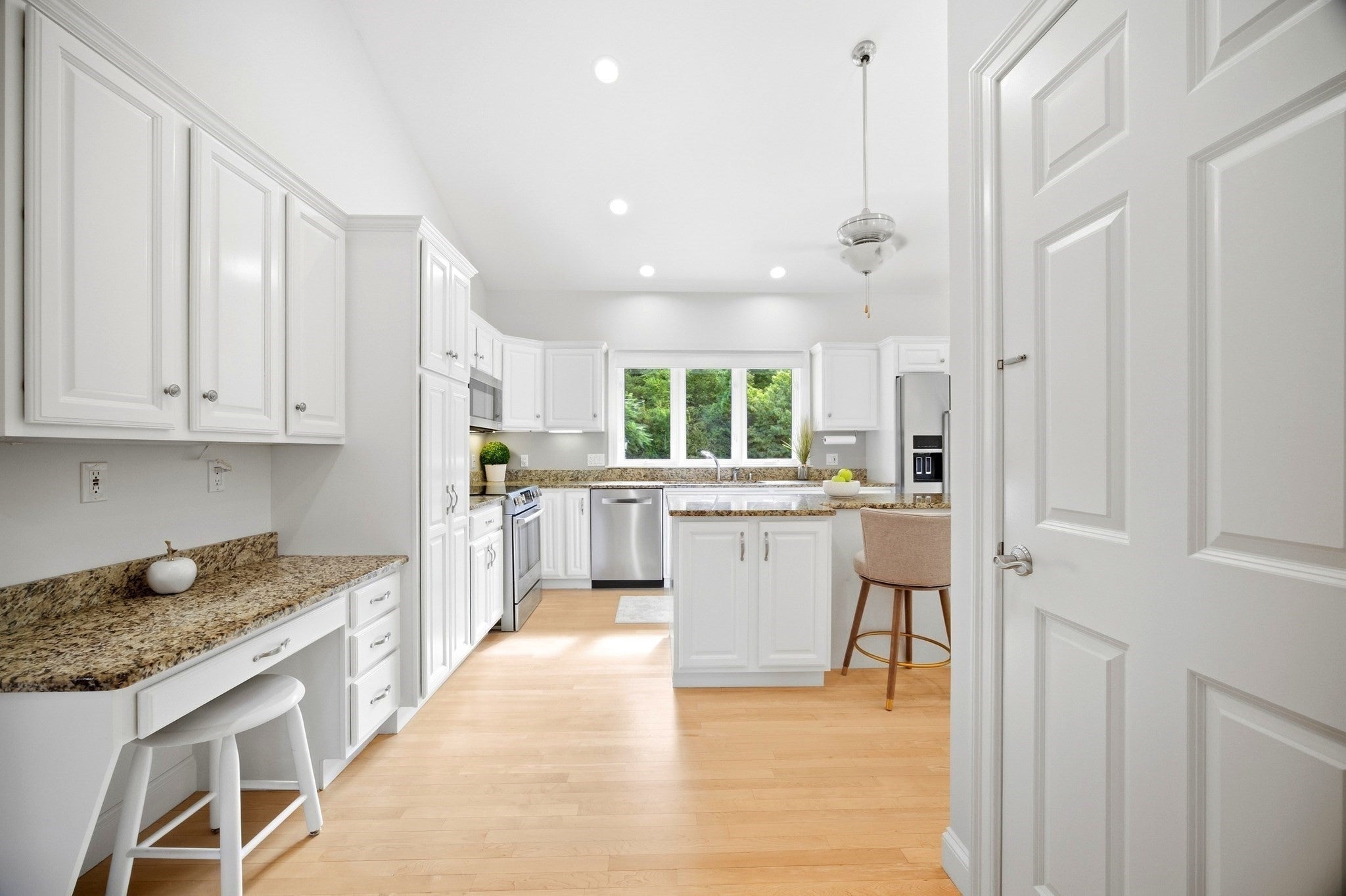 38 Deer Run Ter, East Longmeadow, MA, 38 Deer Run Ter, East Longmeadow, MA Photo #7