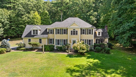 Photo of 101 Schoolhouse Ln, Boxborough, MA 01719 (MLS # 73591905)