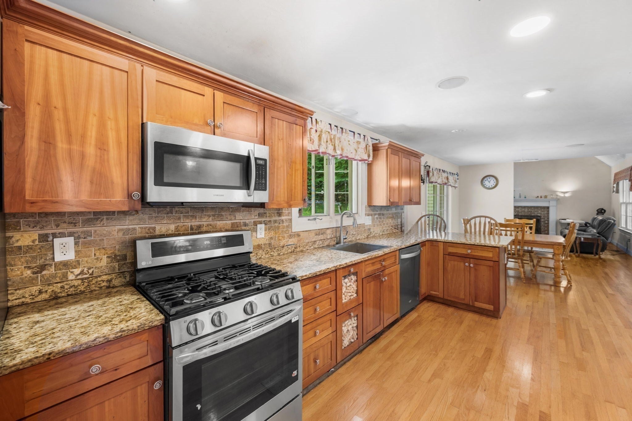 101 Schoolhouse Ln, Boxborough, MA Photo #12
