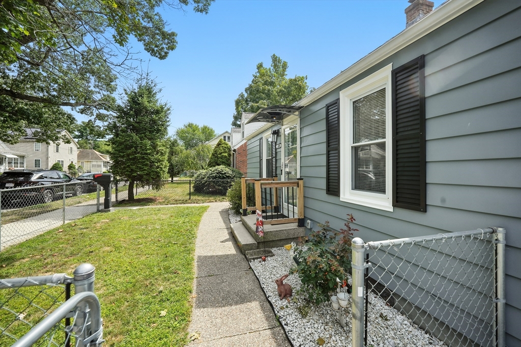 130 Eddy St
