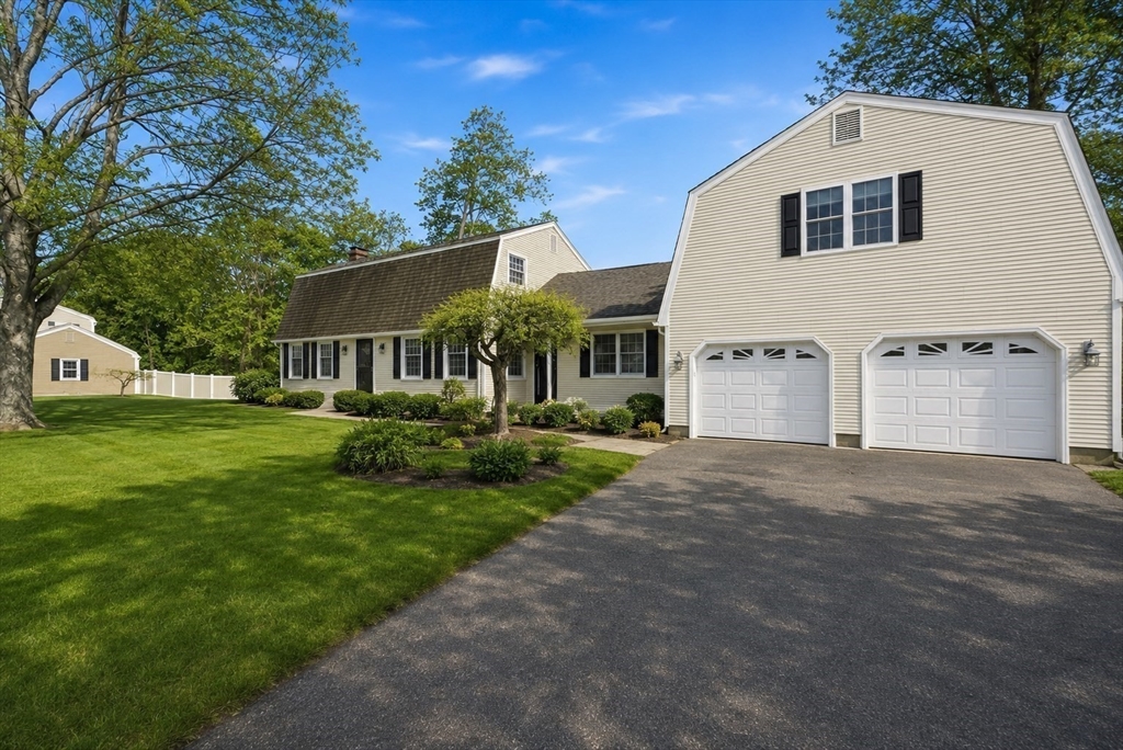86 Oak Ln