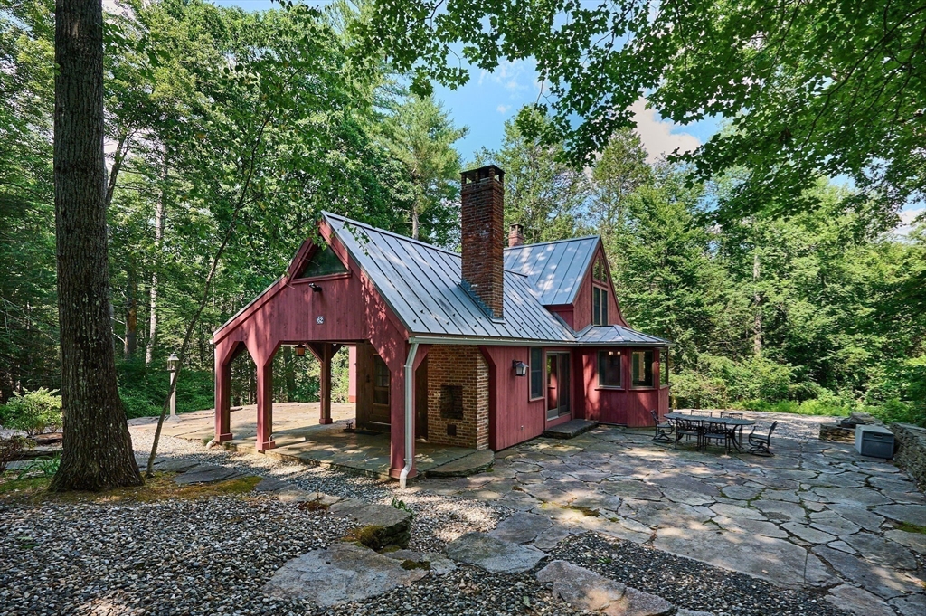 62 Schaefer Way