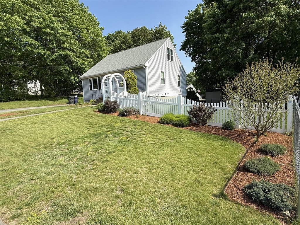 10 Vandette Ave