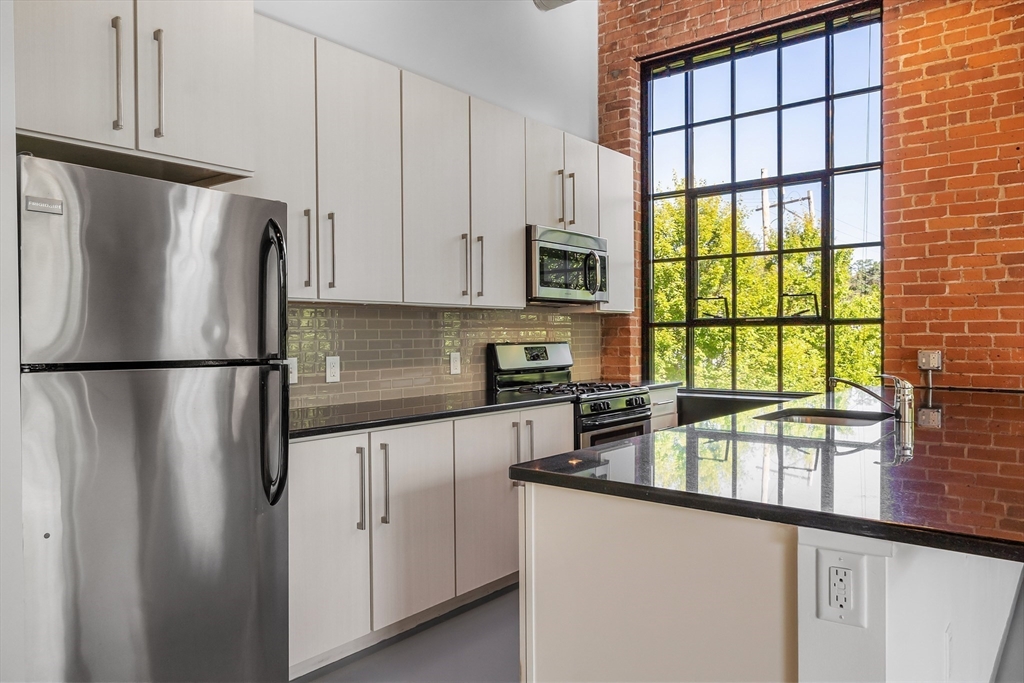 160 Water St 301