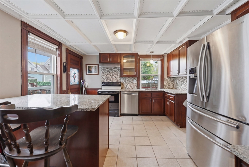 29 S Bow Street, Milford, MA Photo #11