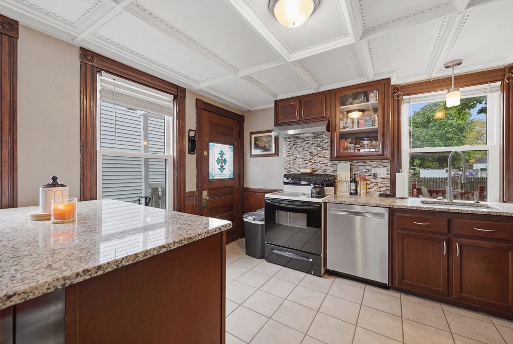 29 S Bow Street, Milford, MA Photo #9