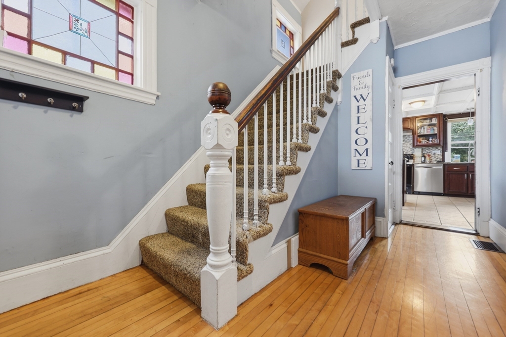 29 S Bow Street, Milford, MA Photo #4