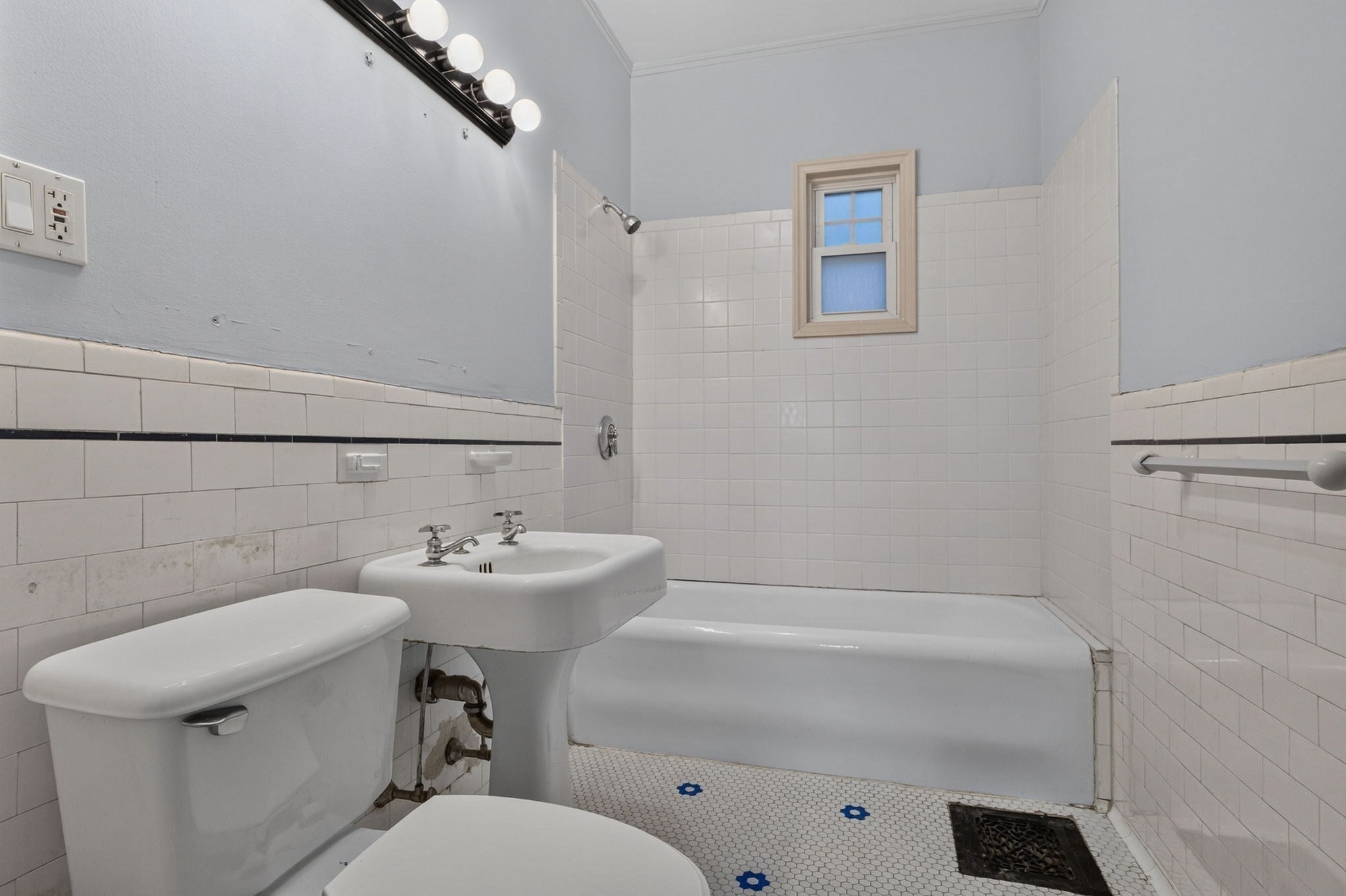 9 Newbern Street, Boston, MA Photo #20