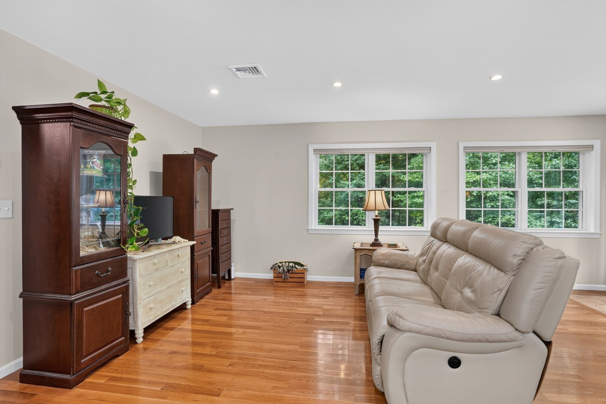 31 Coffee Street, Medway, MA Photo #12