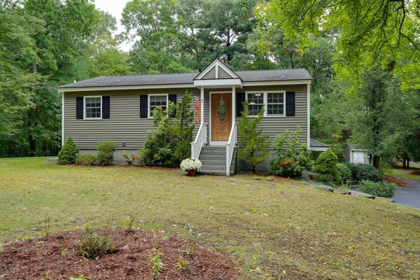 31 COFFEE ST, MEDWAY, MA 02053 - Image 63f83e106f2ee6e9aa5ef867bbd67ed0/1935637250