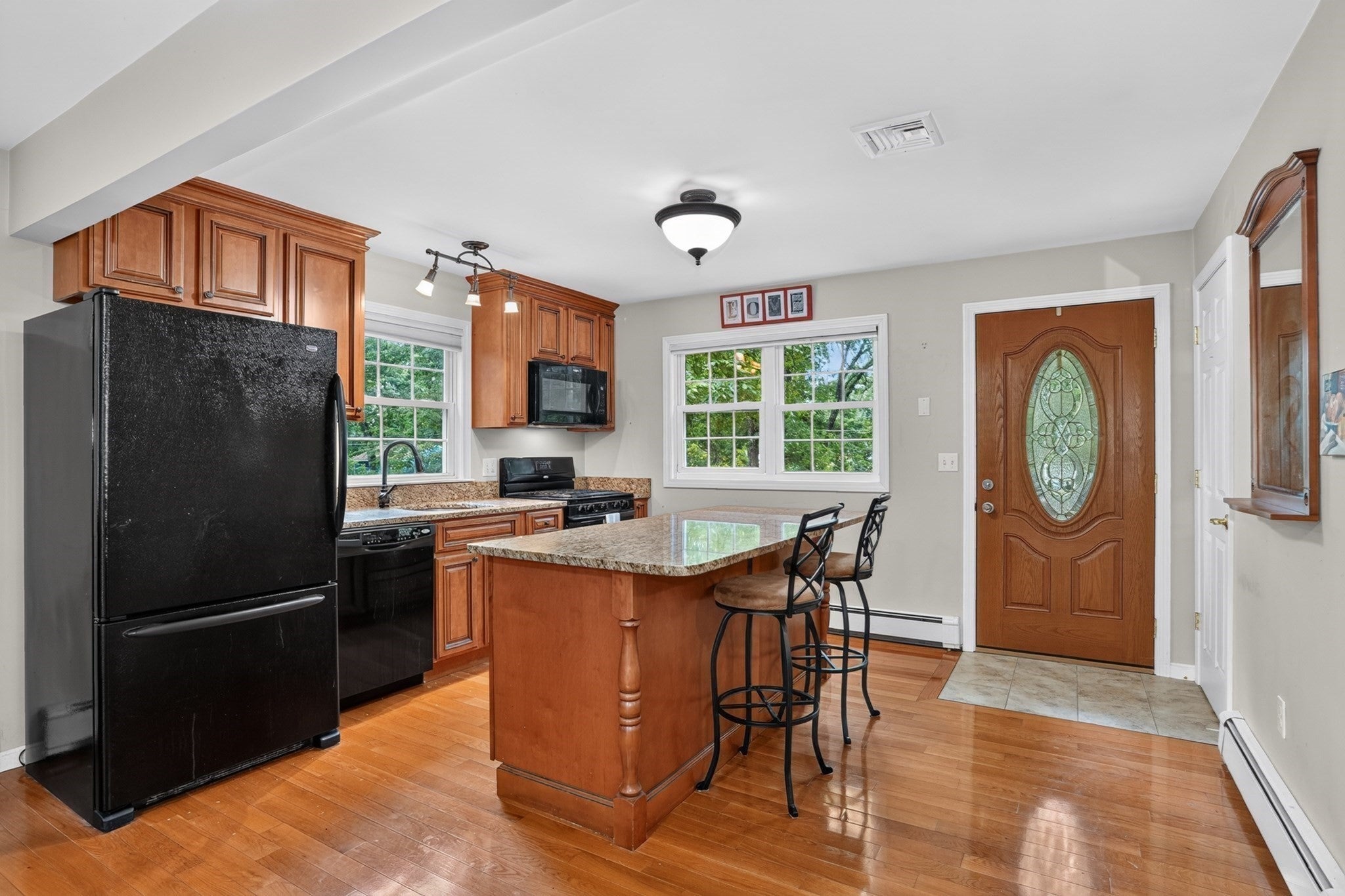 31 Coffee Street, Medway, MA Photo #6