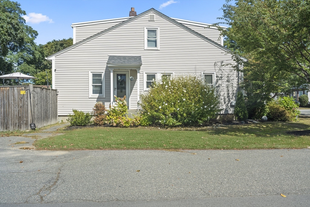 12 Munroe St
