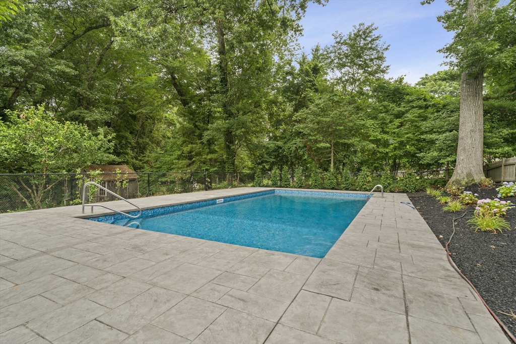 19 Barrington Way