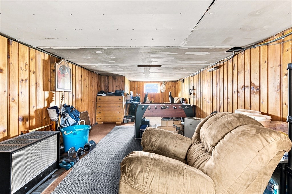 577 Pokross St, Fall River, MA Photo #20
