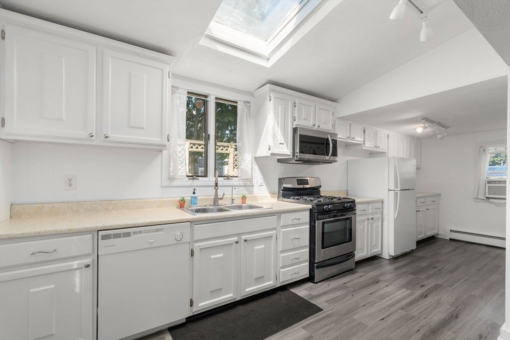 26 Wallis Street #1, Beverly, MA, 26 Wallis Street #1, Beverly, MA Photo #5