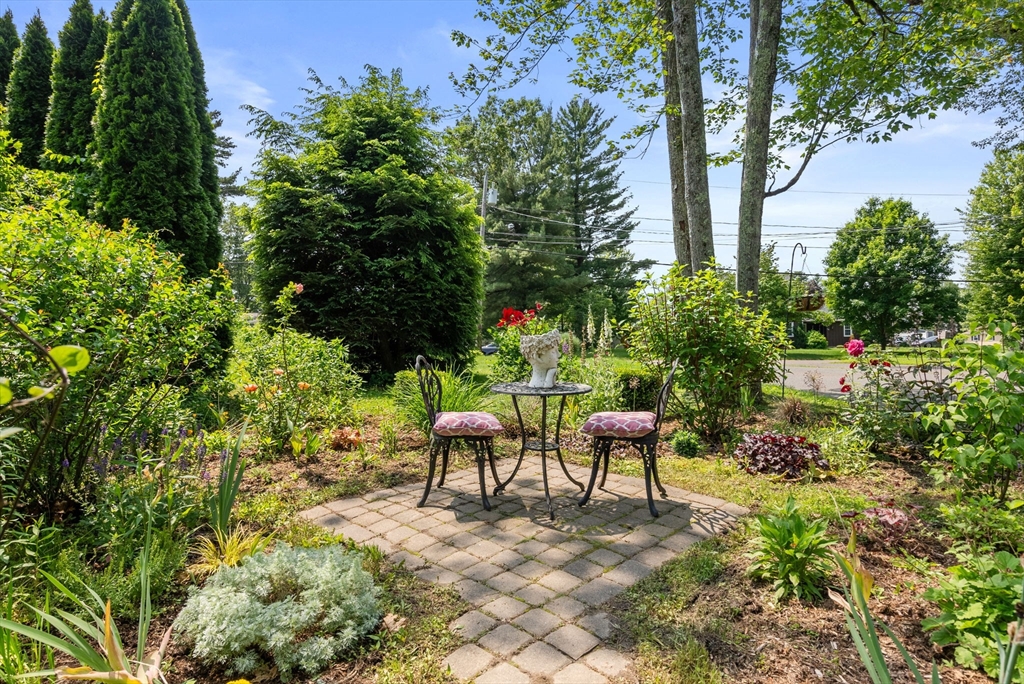 127 Steiger Dr