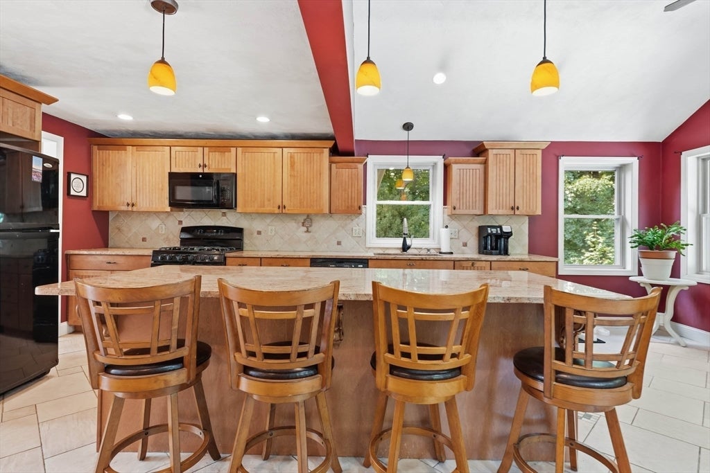 14 Briscoe Rd, Groveland, MA, 14 Briscoe Rd, Groveland, MA Photo #9