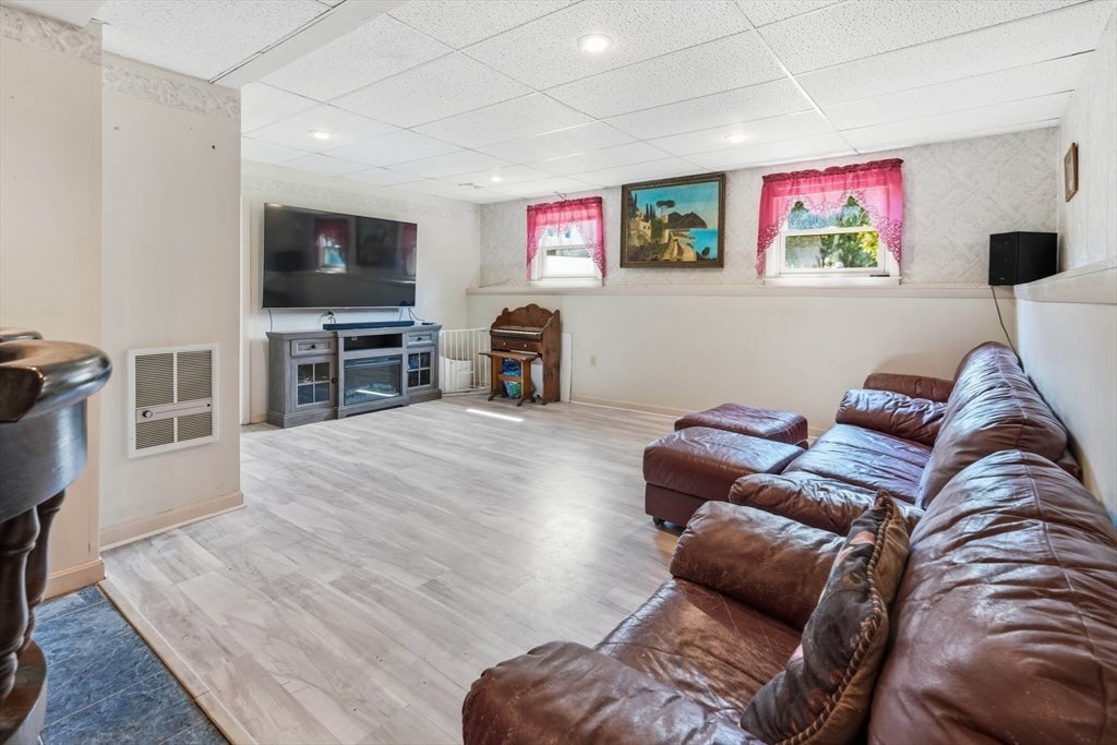 14 Briscoe Rd, Groveland, MA, 14 Briscoe Rd, Groveland, MA Photo #26