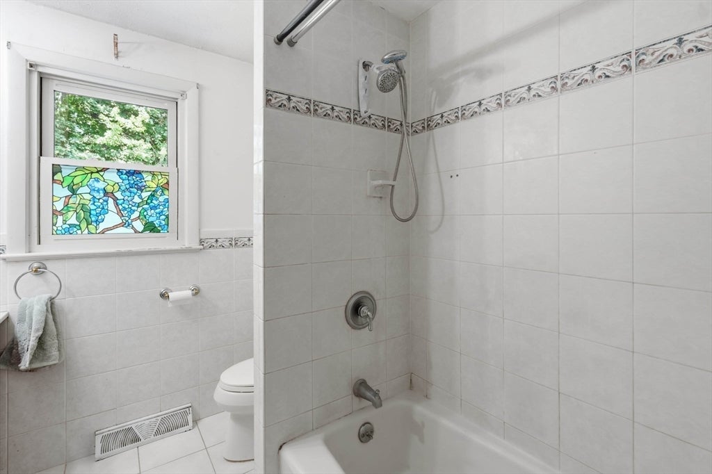 14 Briscoe Rd, Groveland, MA, 14 Briscoe Rd, Groveland, MA Photo #23