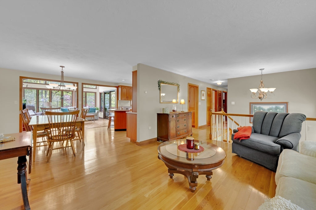 45 Lake St, Shrewsbury, MA, 45 Lake St, Shrewsbury, MA Photo #6