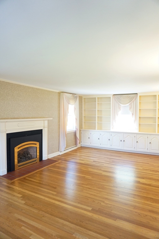 40 Miriam Ln