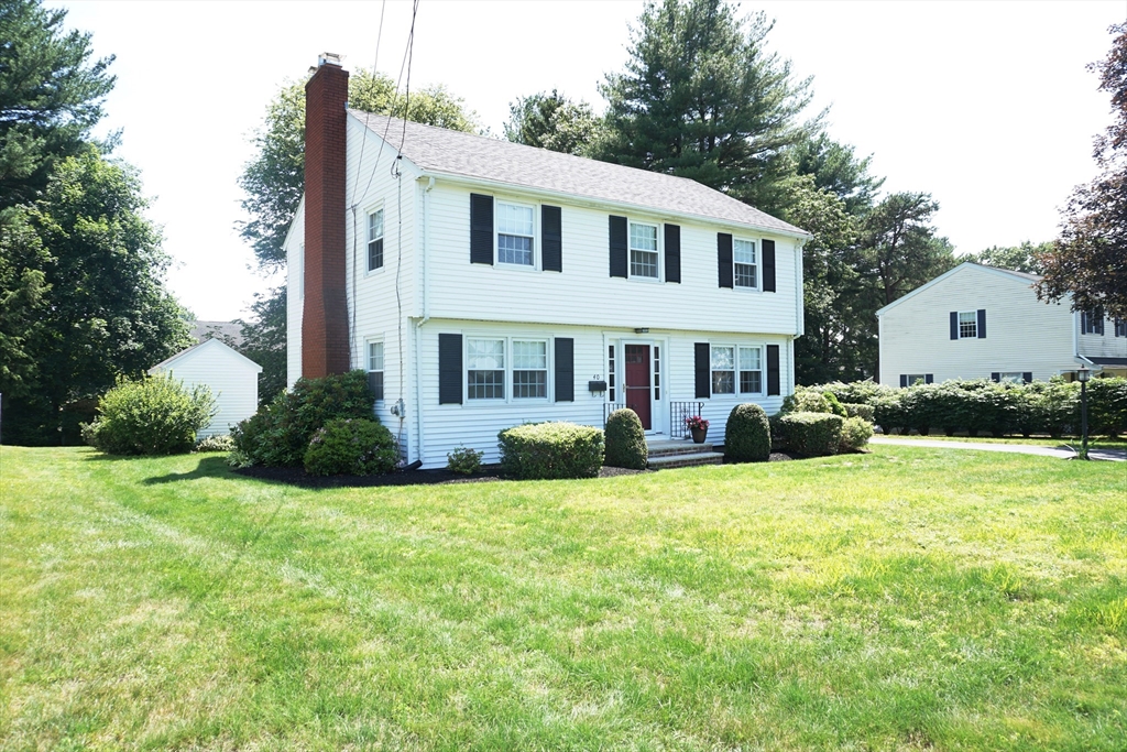 40 Miriam Ln