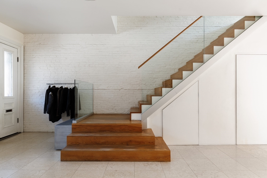 80 Appleton St 00